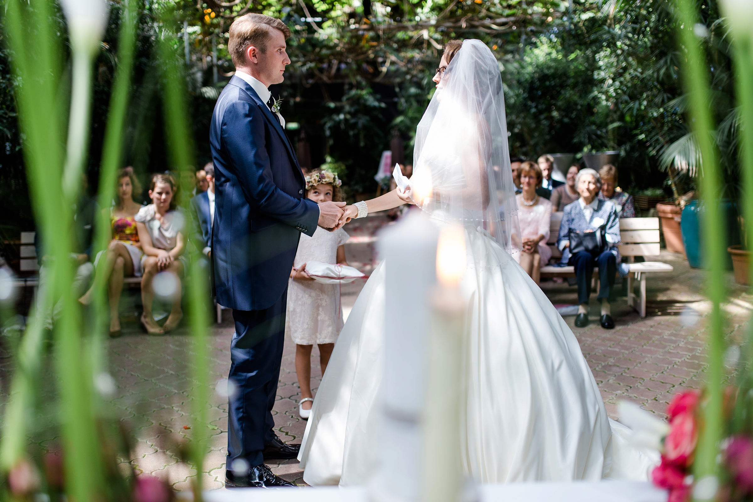 Hochzeitsreportage-Zuerich-Eheversprechen-Hochzeit-im-Gruenen-Giardino-Verde-Uitikon